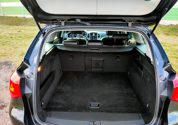 Opel Astra cena 27900 przebieg: 146200, rok produkcji 2012 z Płońsk małe 301